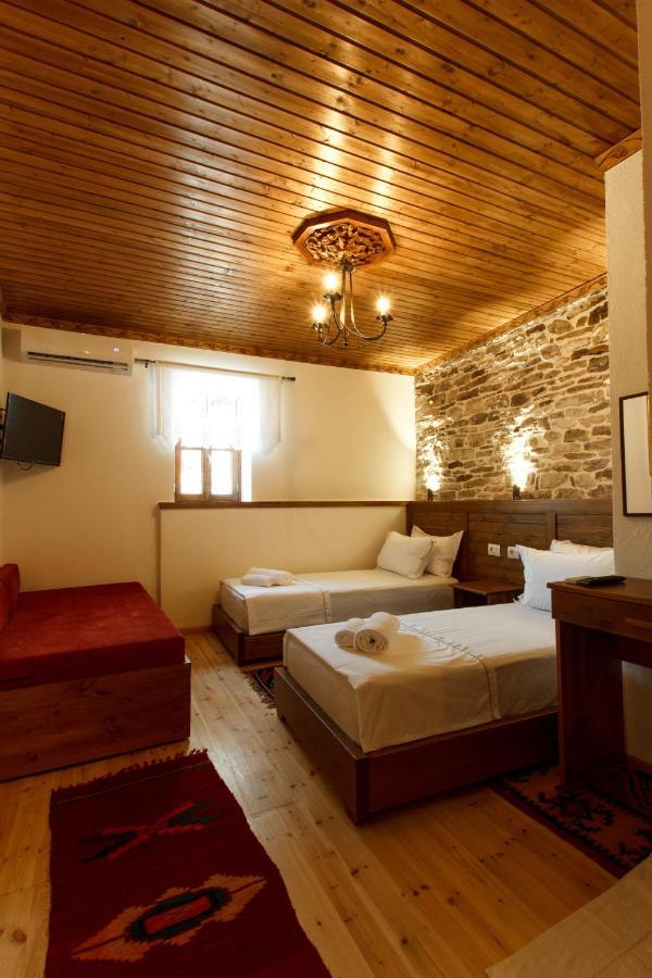 Hotel Sarajet 1821 Gjirokastër Exterior foto